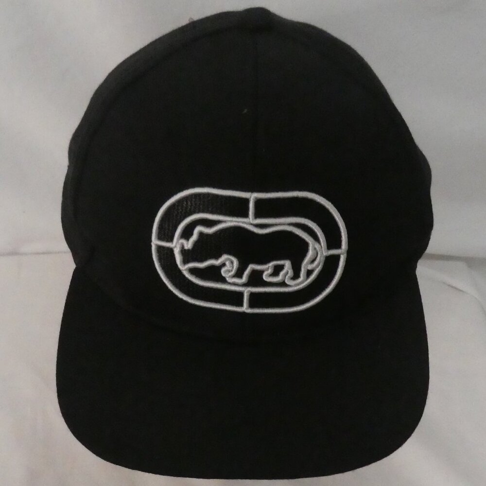 ECKO UNLTD. | one size | Black Cap | White Ecko Unltd Logo Embroidered Design